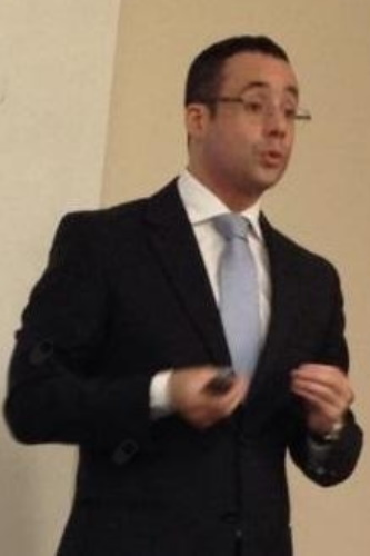 Dr. André Coura Perez
